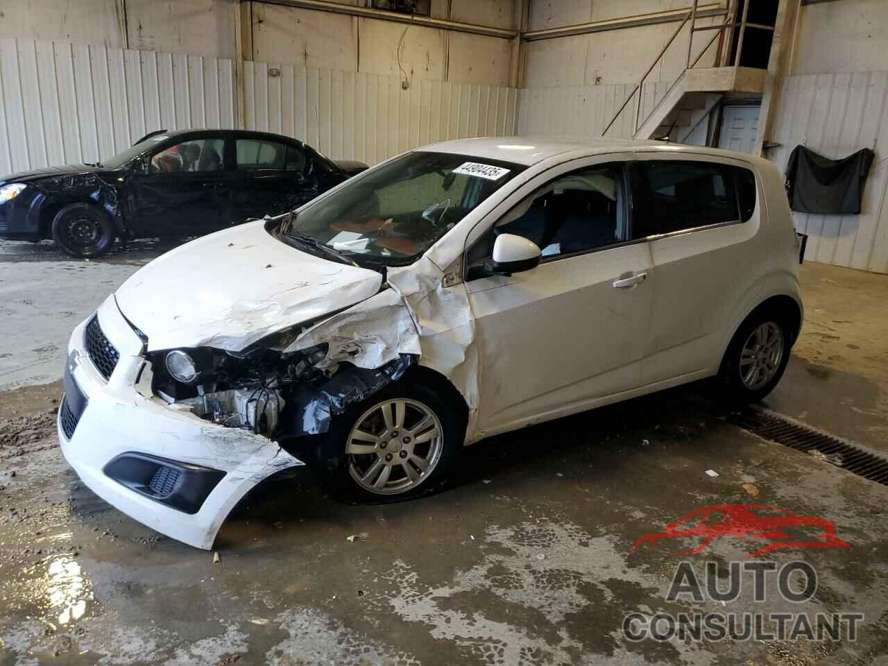 CHEVROLET SONIC 2013 - 1G1JC6SB6D4157472