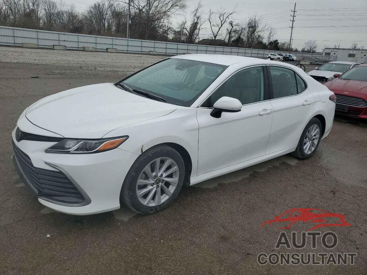 TOYOTA CAMRY 2022 - 4T1C11AK7NU655476