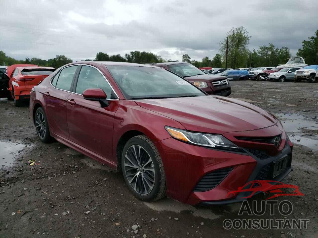 TOYOTA CAMRY 2018 - 4T1B11HK3JU504503