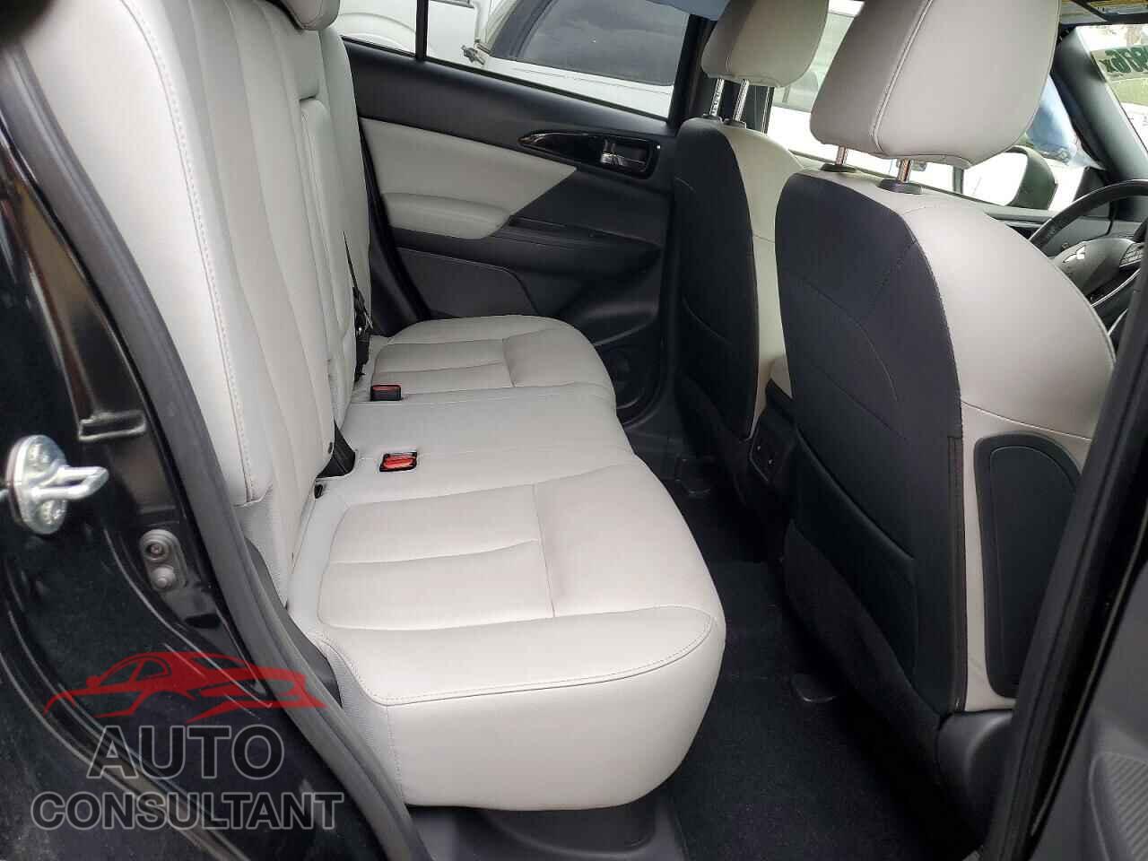 MITSUBISHI ECLIPSE 2023 - JA4ATWAA7PZ001653