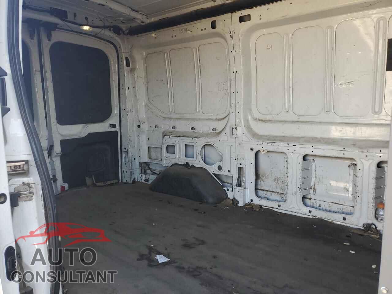 FORD TRANSIT 2015 - 1FTNE1CM2FKA87604