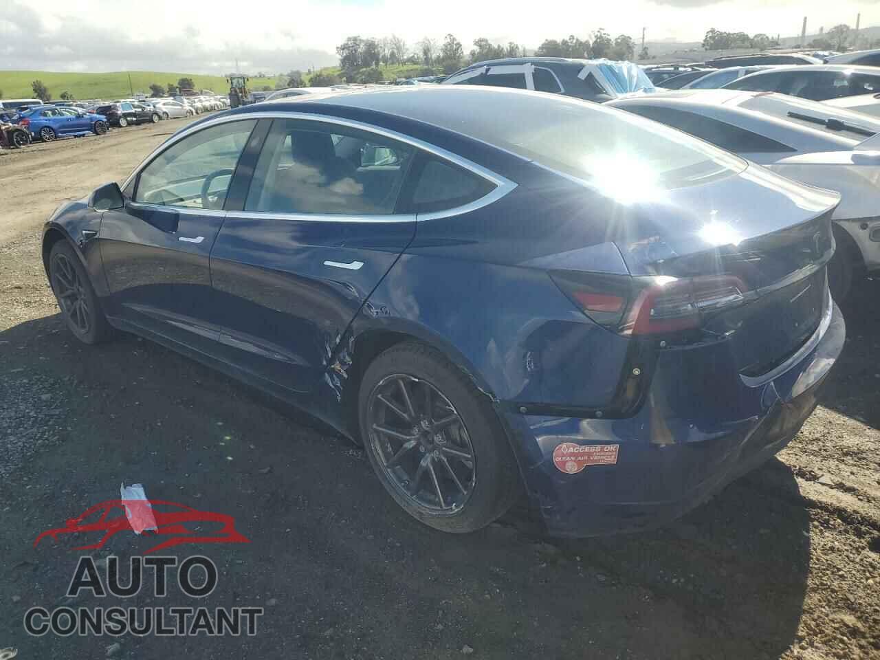 TESLA MODEL 3 2018 - 5YJ3E1EA3JF102384