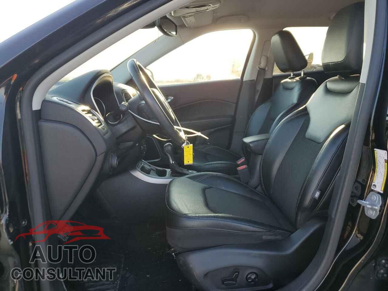 JEEP COMPASS 2018 - 3C4NJDBB7JT175603