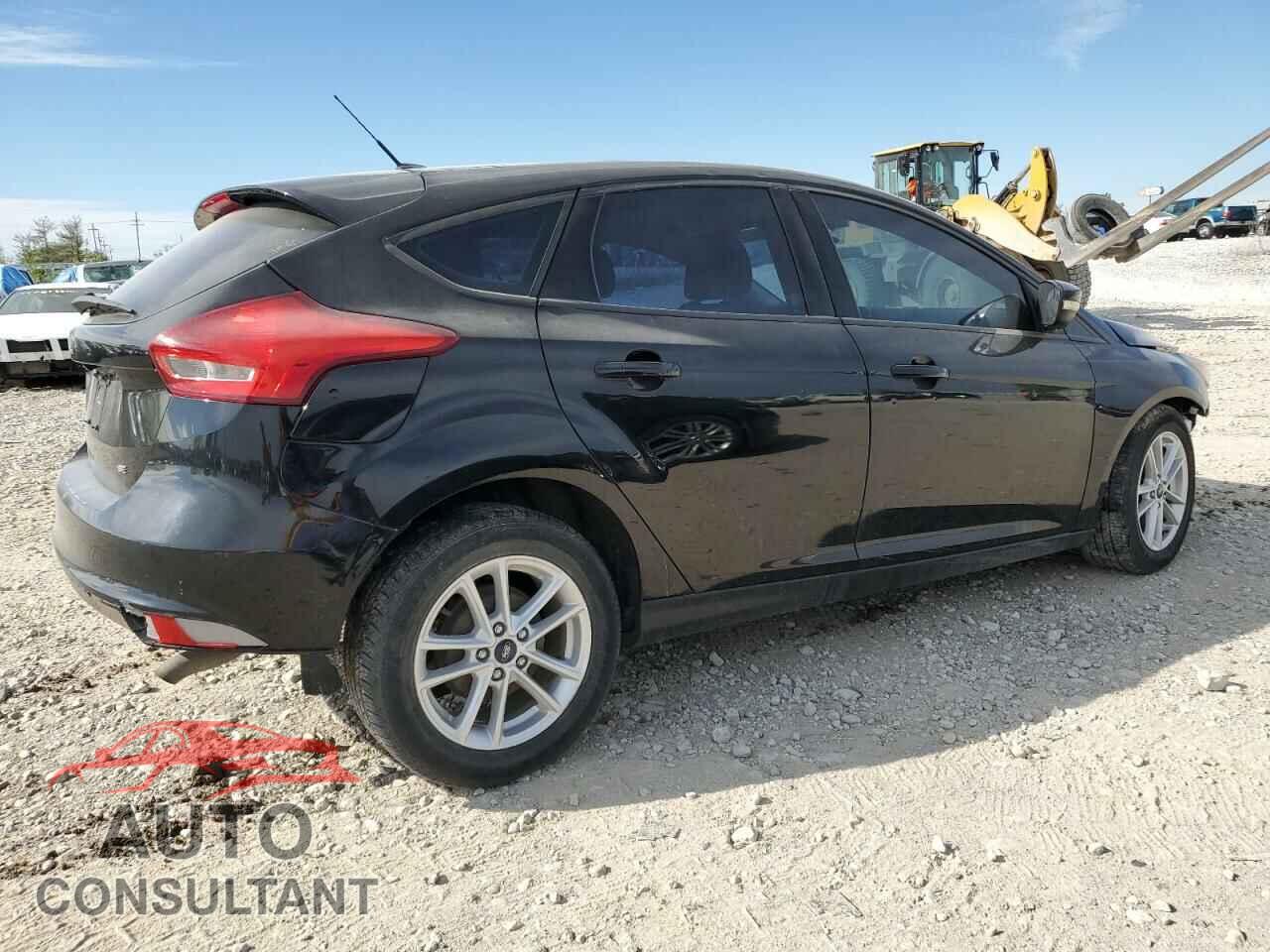 FORD FOCUS 2017 - 1FADP3K29HL277260