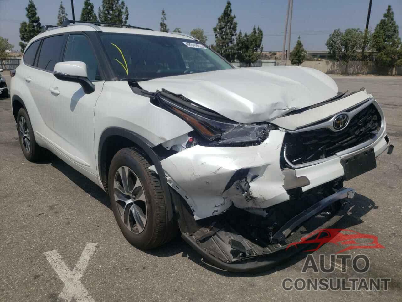 TOYOTA HIGHLANDER 2022 - 5TDHZRAH4NS090646