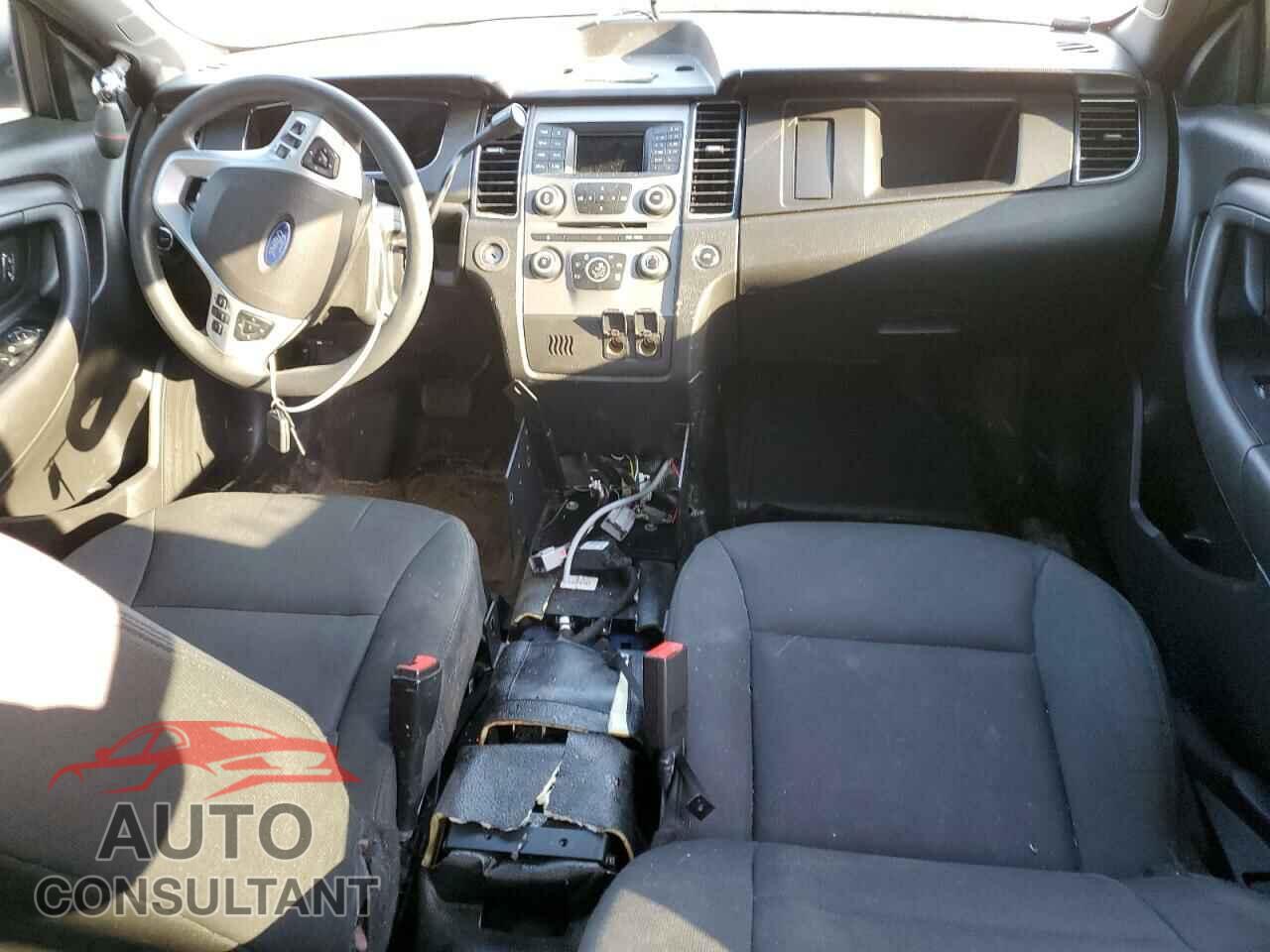 FORD TAURUS 2018 - 1FAHP2MK3JG123666