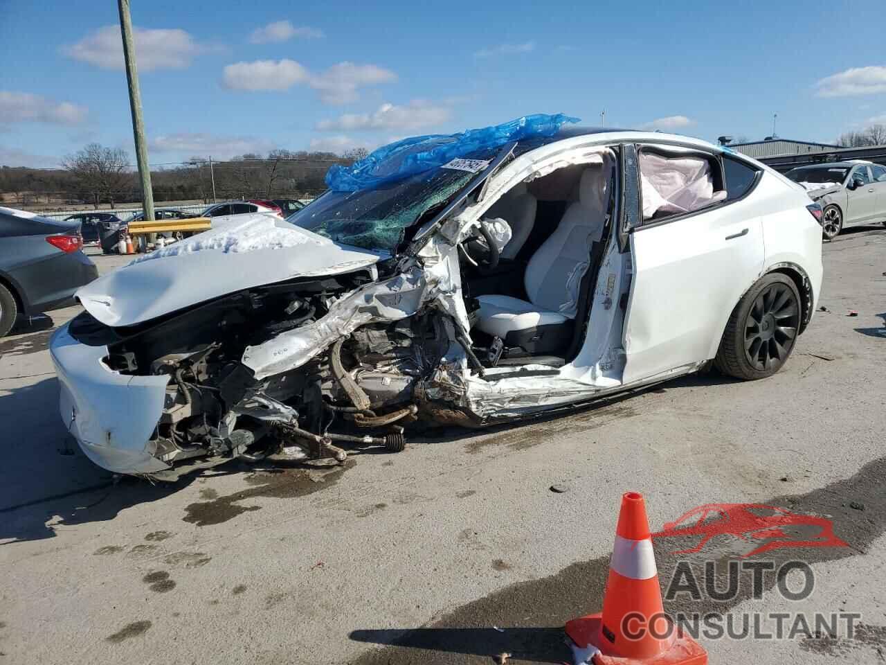 TESLA MODEL Y 2023 - 7SAYGAEE3PF767171
