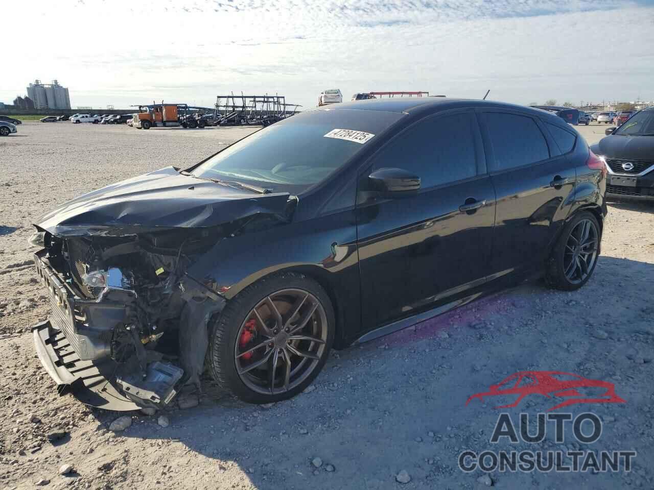 FORD FOCUS 2017 - 1FADP3L90HL347563
