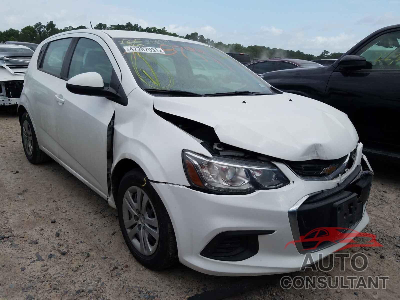 CHEVROLET SONIC 2017 - 1G1JG6SH5H4150298