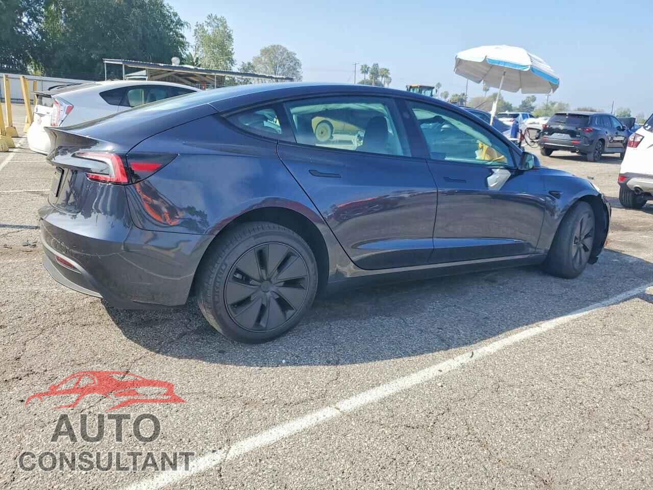 TESLA MODEL 3 2024 - 5YJ3E1EA9RF782139