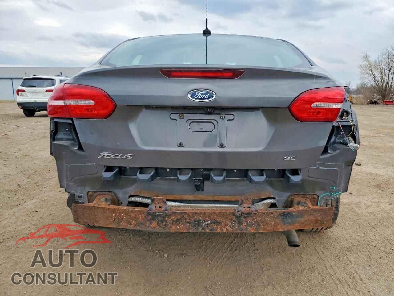 FORD FOCUS 2015 - 1FADP3F2XFL297623