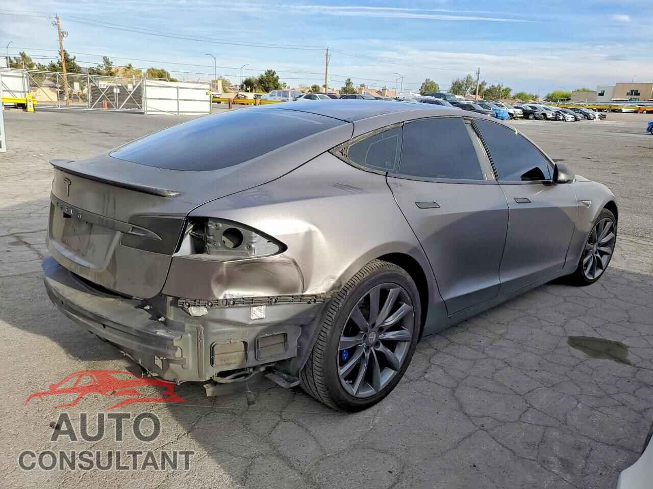 TESLA MODEL S 2015 - 5YJSA1E16FF111966