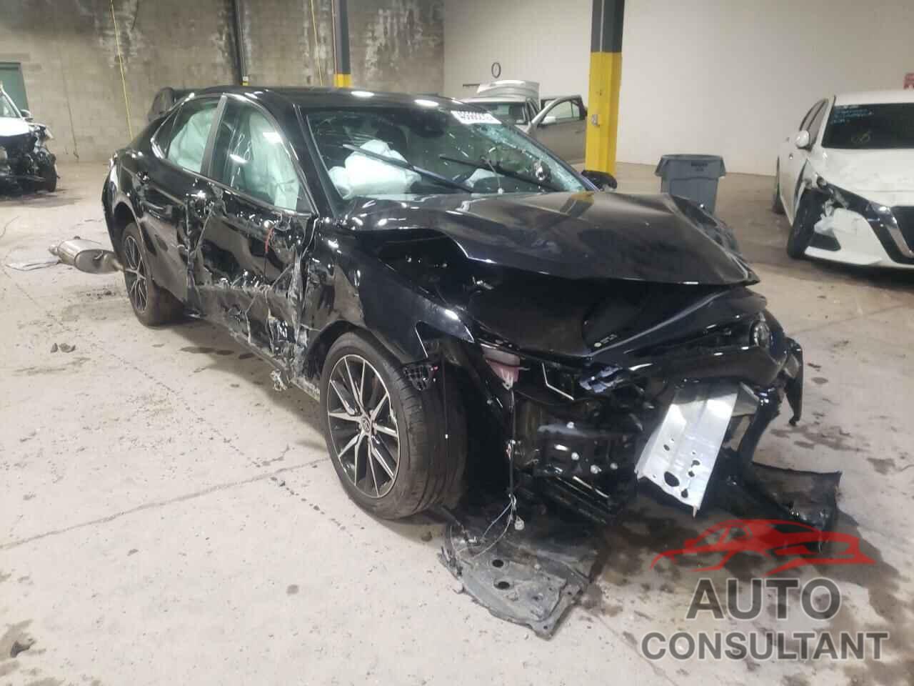 TOYOTA CAMRY 2022 - 4T1G11AK9NU685676