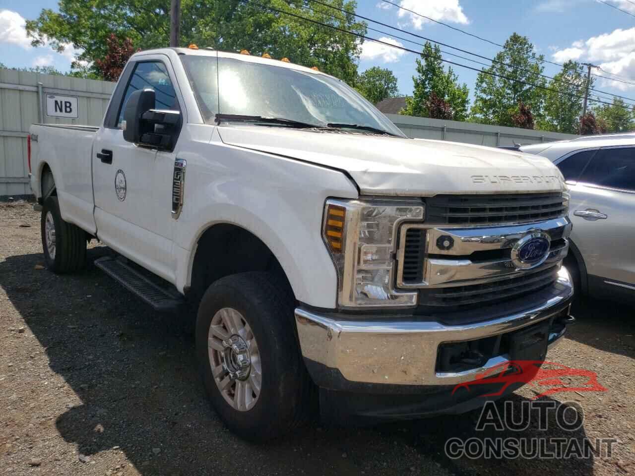 FORD F350 2019 - 1FTRF3B65KEC01827