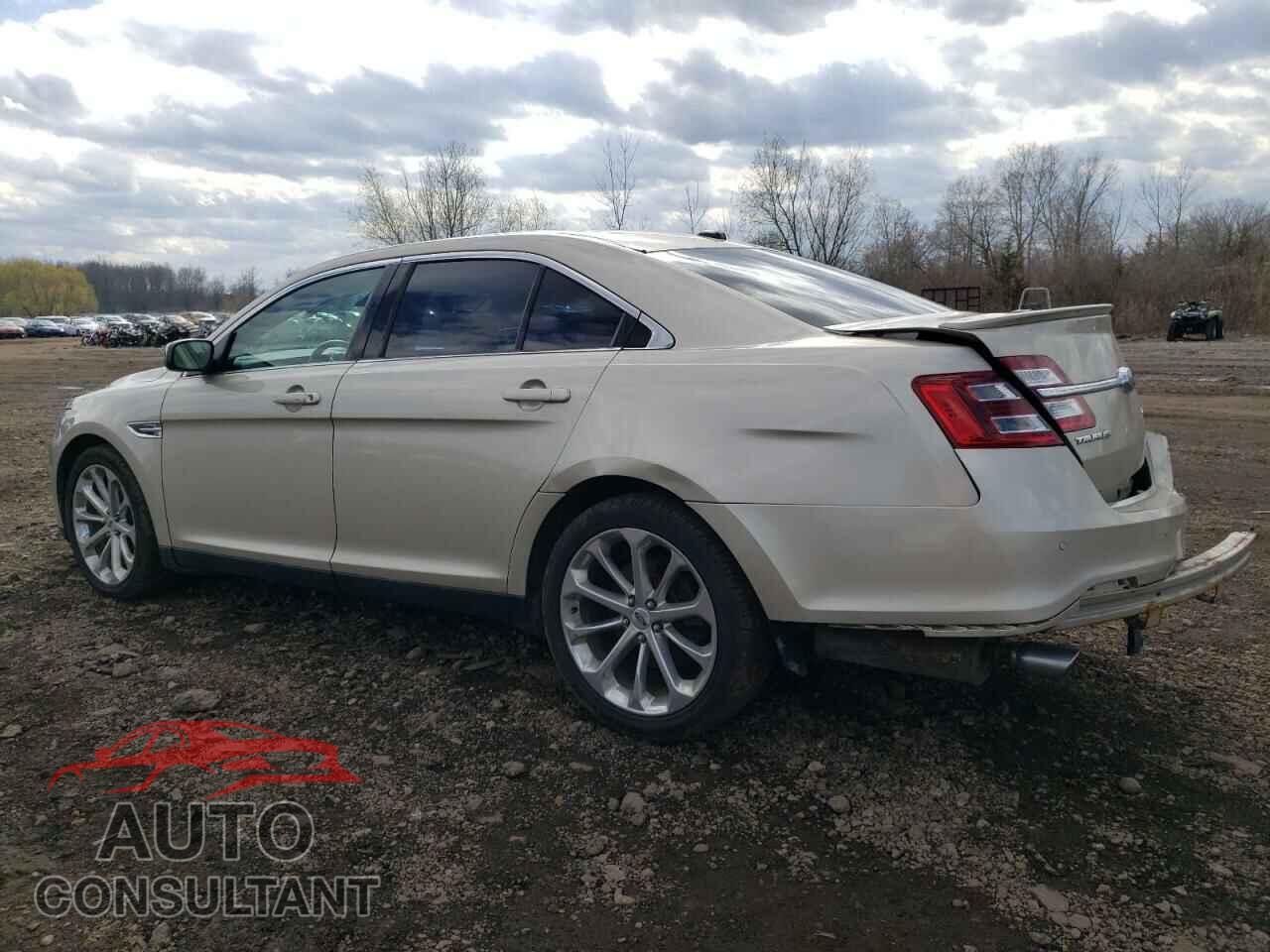 FORD TAURUS 2017 - 1FAHP2J83HG105235