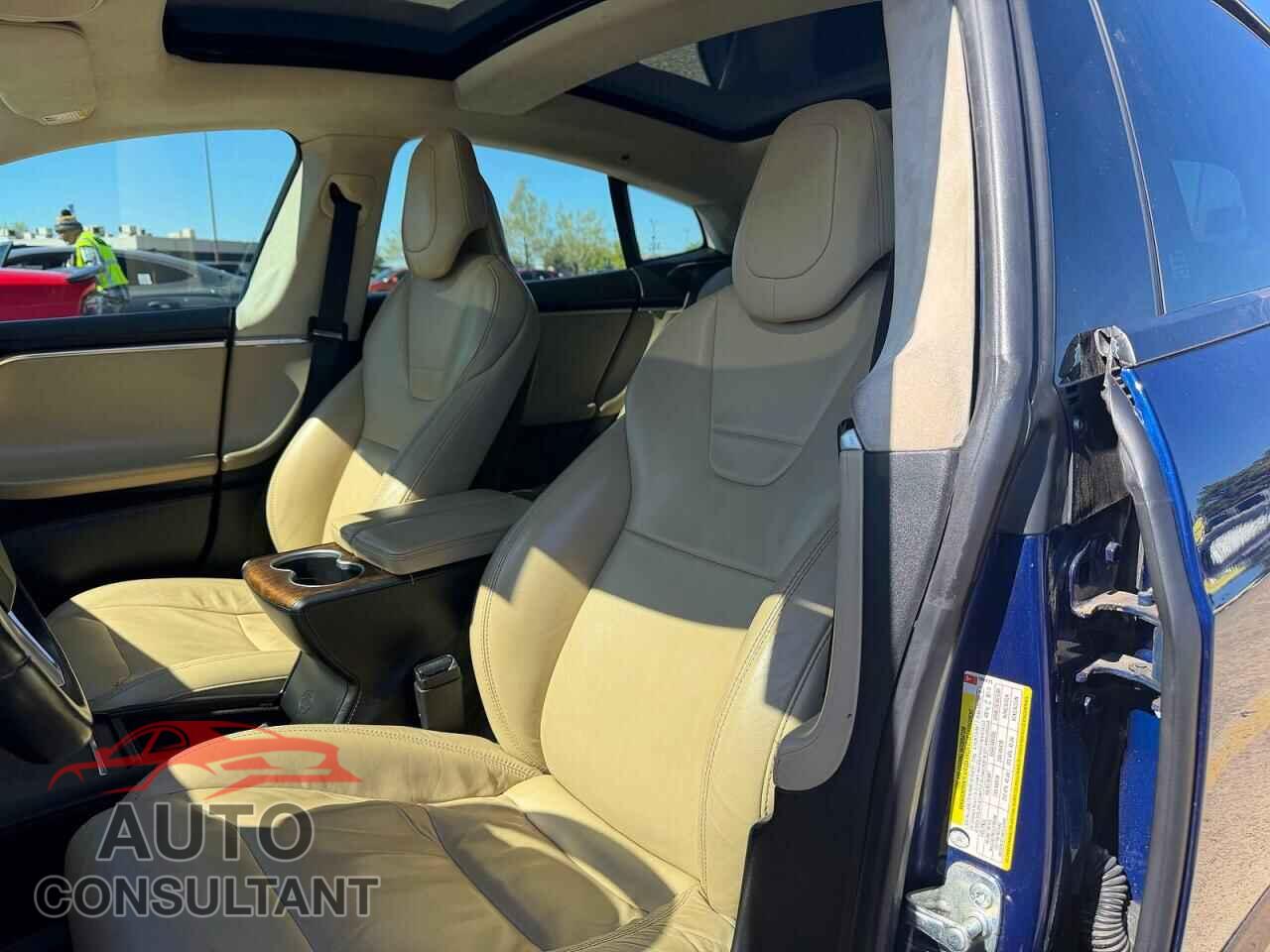 TESLA MODEL S 2017 - 5YJSA1E21HF209895