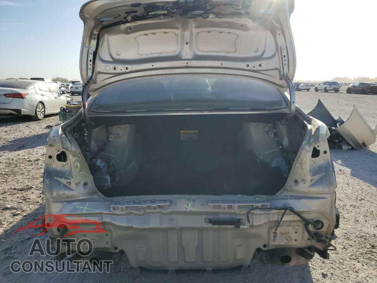 LEXUS LS460 2014 - JTHBL5EF4E5131502