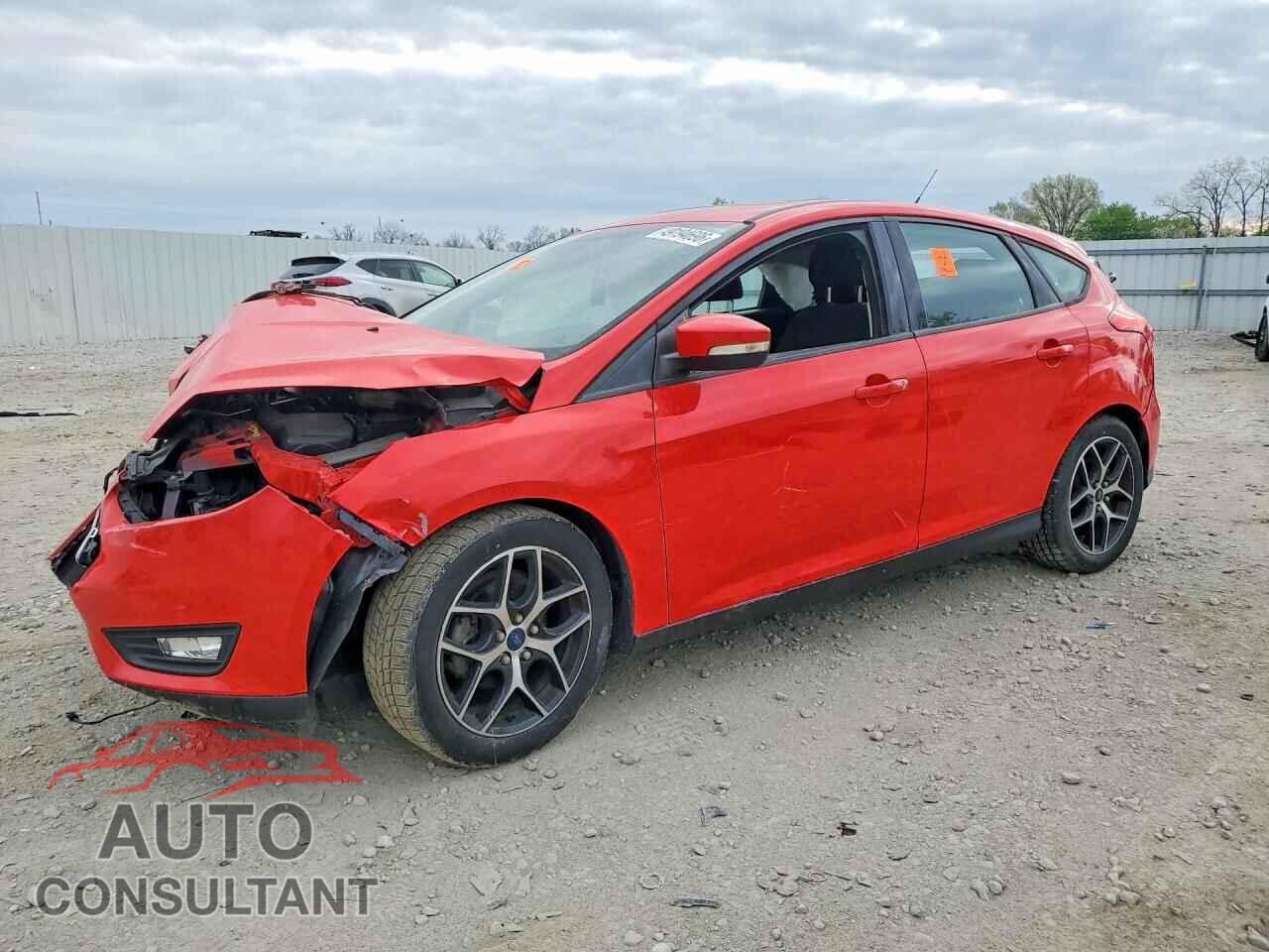 FORD FOCUS 2017 - 1FADP3M28HL219038