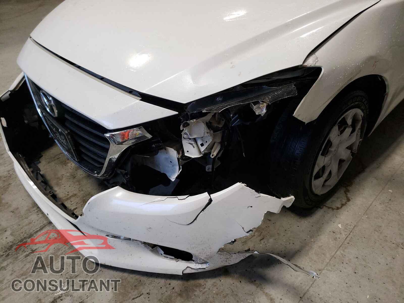 MAZDA 3 2017 - 3MZBN1U78HM134591