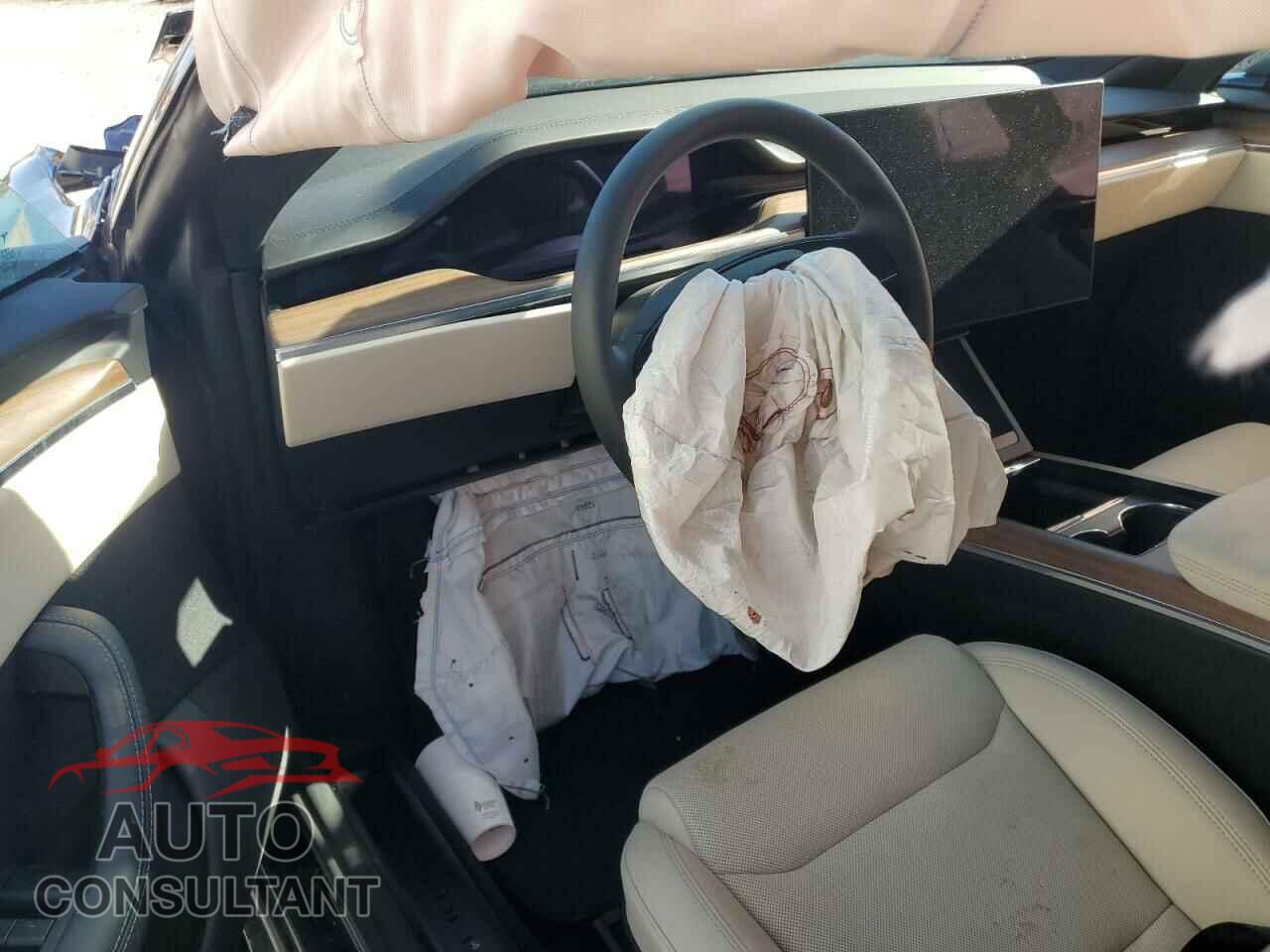 TESLA MODEL S 2023 - 5YJSA1E59PF522444