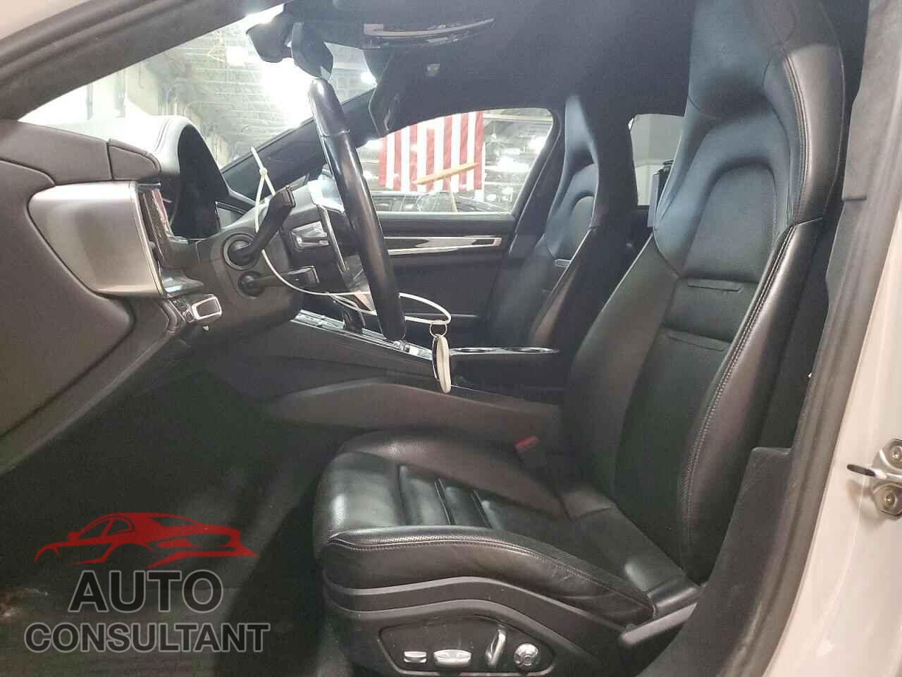 PORSCHE PANAMERA 2018 - WP0CH2A73JL198375