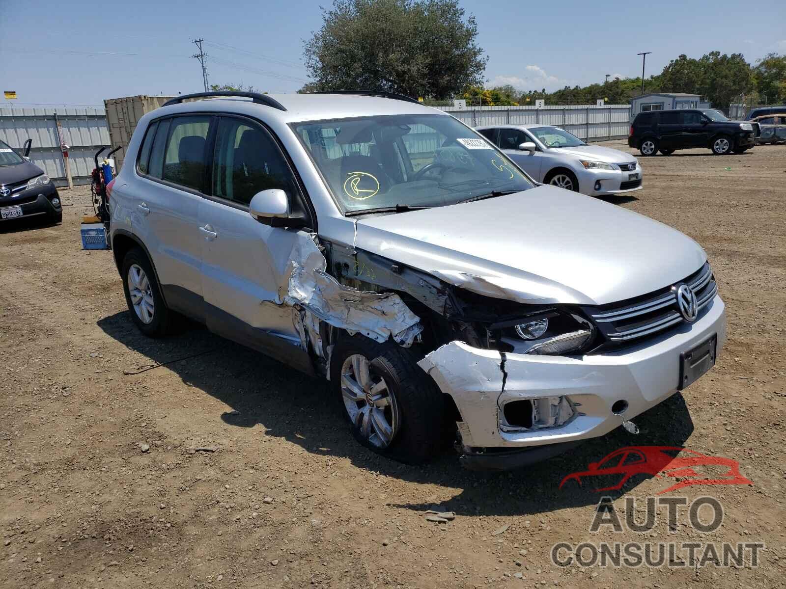 VOLKSWAGEN TIGUAN 2016 - WVGAV7AX8GK000266