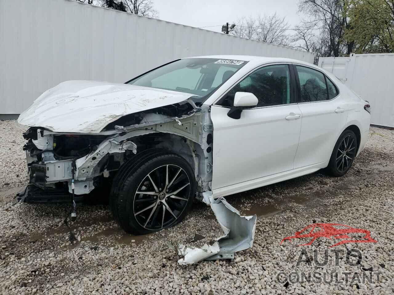 TOYOTA CAMRY 2022 - 4T1G11AK8NU666407