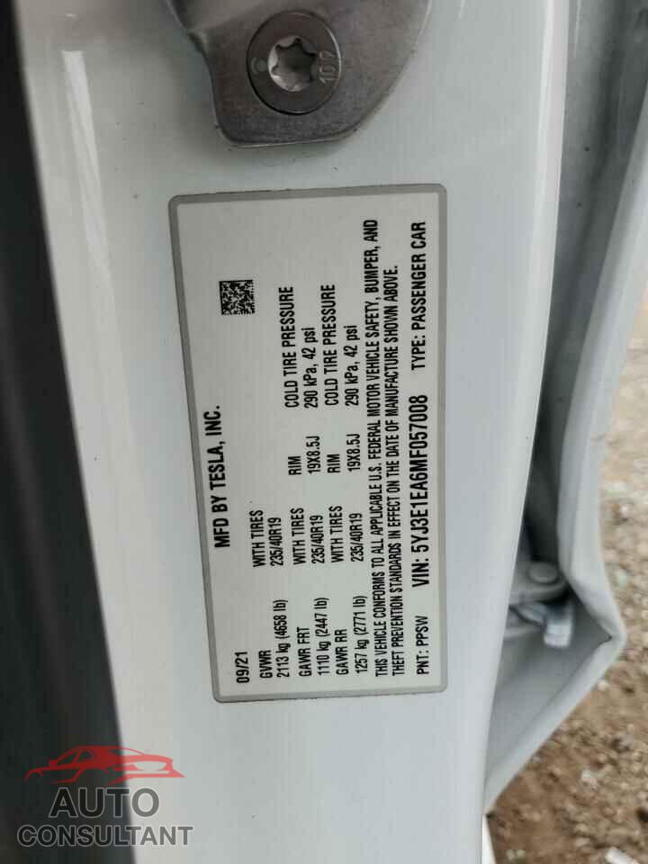 TESLA MODEL 3 2021 - 5YJ3E1EA6MF057008