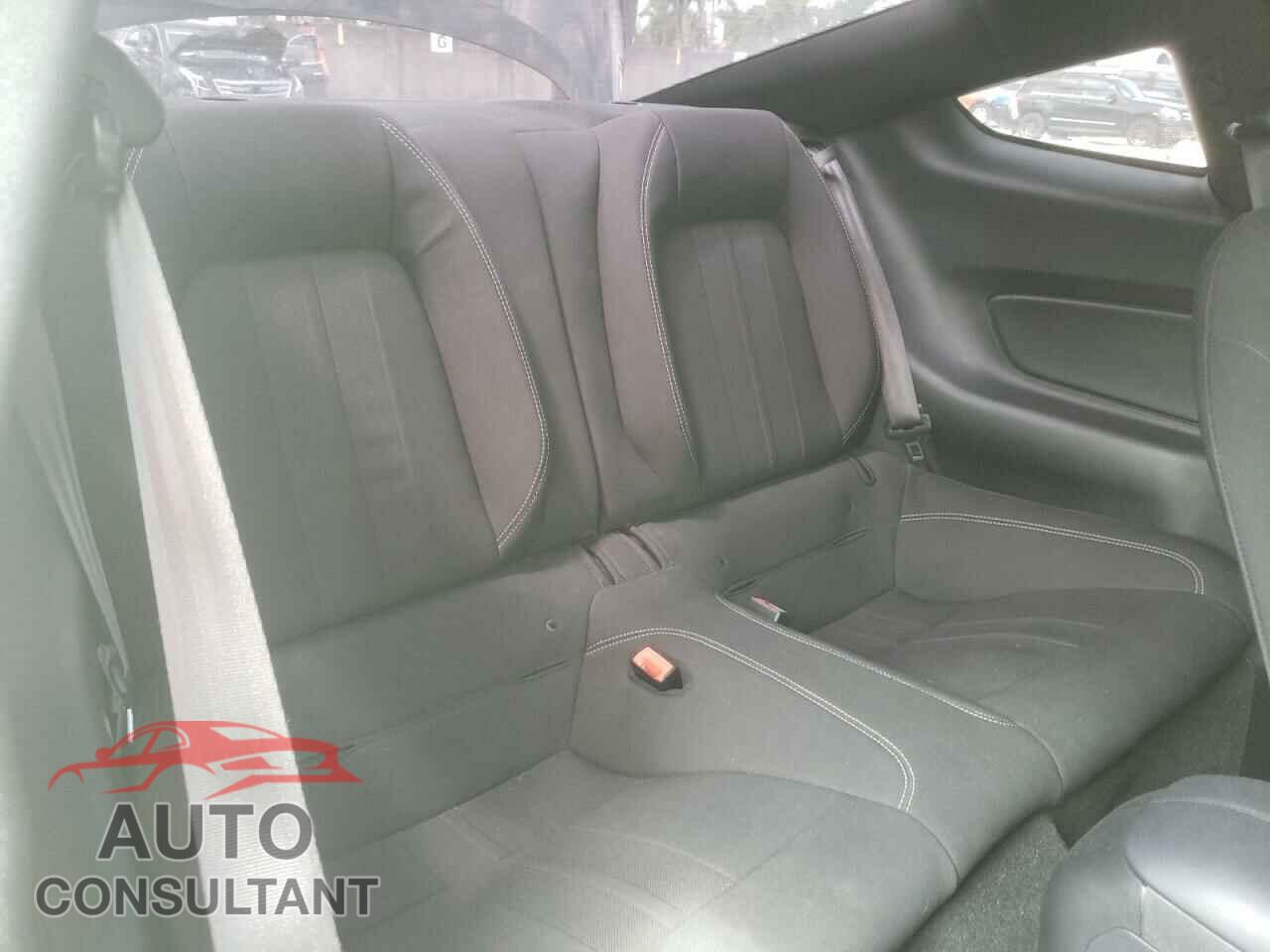FORD MUSTANG 2020 - 1FA6P8CF3L5154610