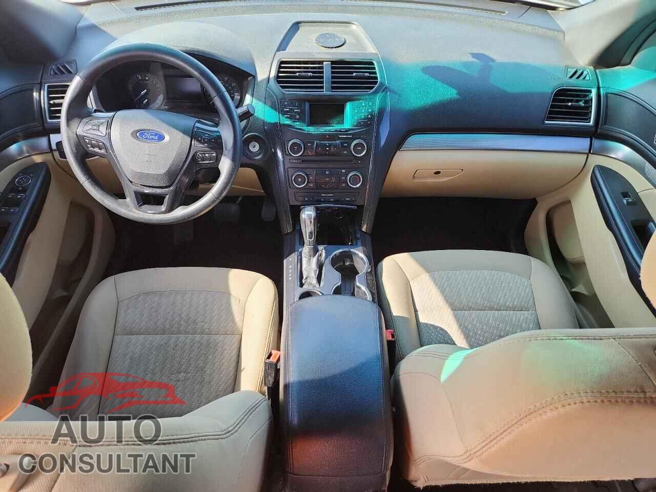 FORD EXPLORER 2017 - 1FM5K7B81HGB26975