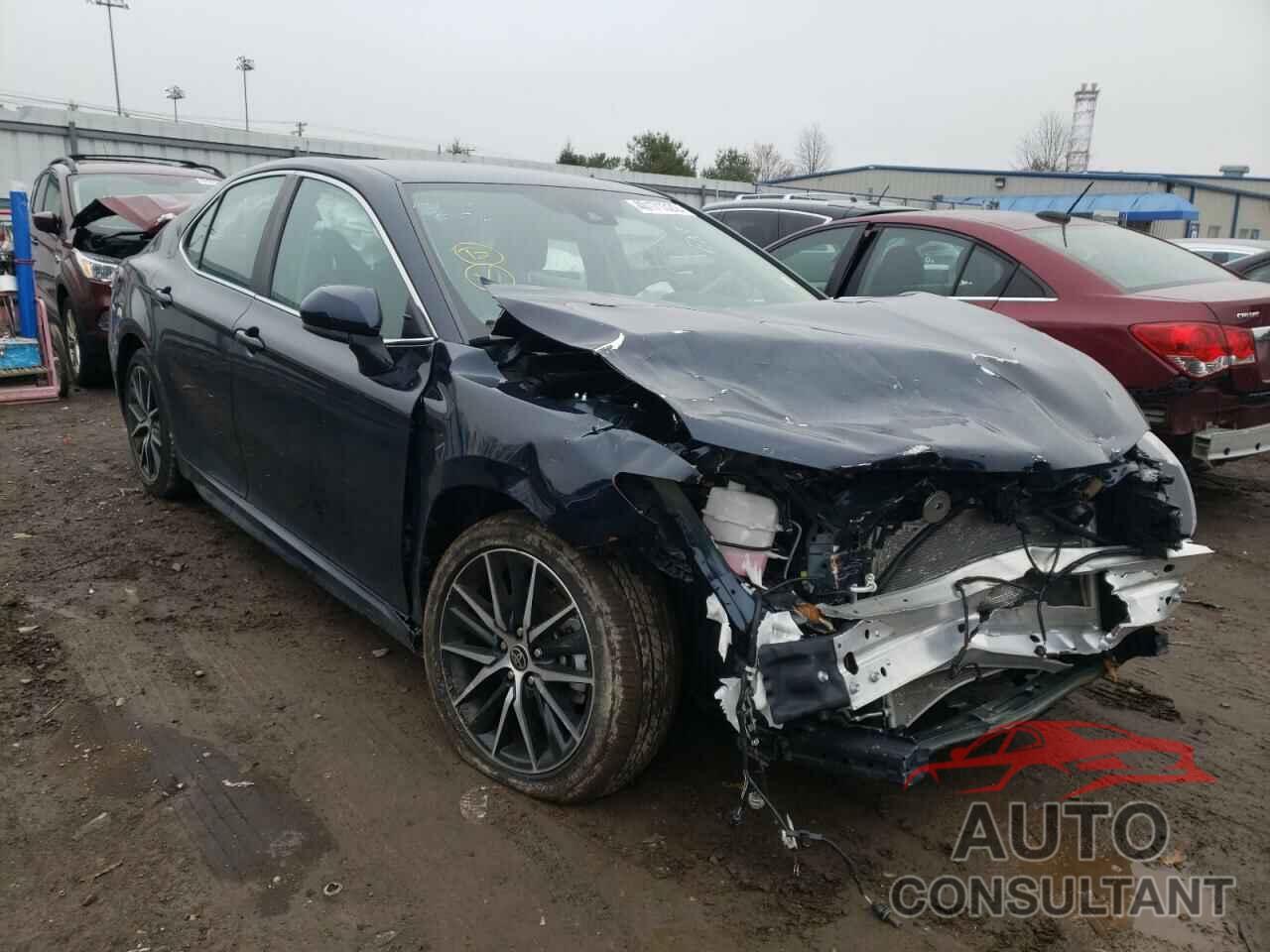 TOYOTA CAMRY 2021 - 4T1G11AK4MU584236