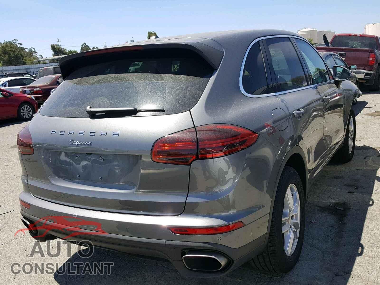 PORSCHE CAYENNE 2017 - WP1AA2A20HKA89130