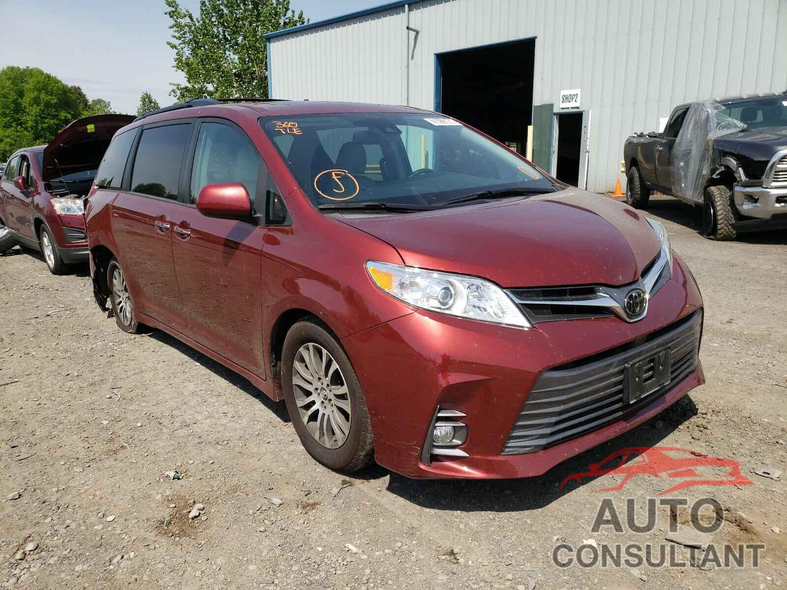 TOYOTA SIENNA 2018 - 5TDYZ3DC0JS934205