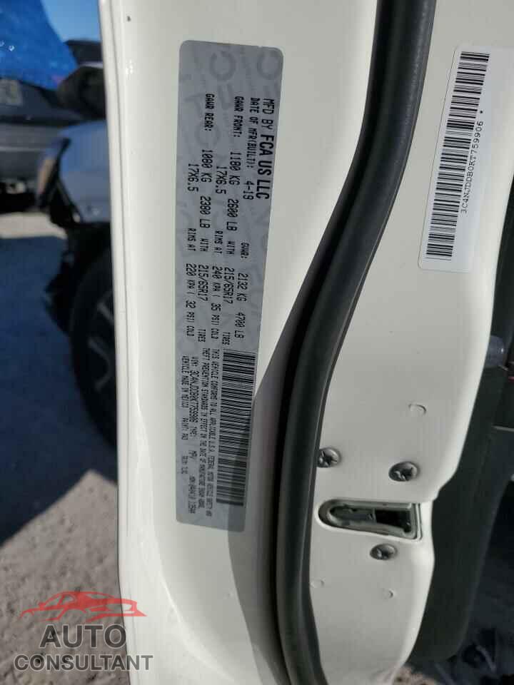 JEEP COMPASS 2019 - 3C4NJDDB0KT759906