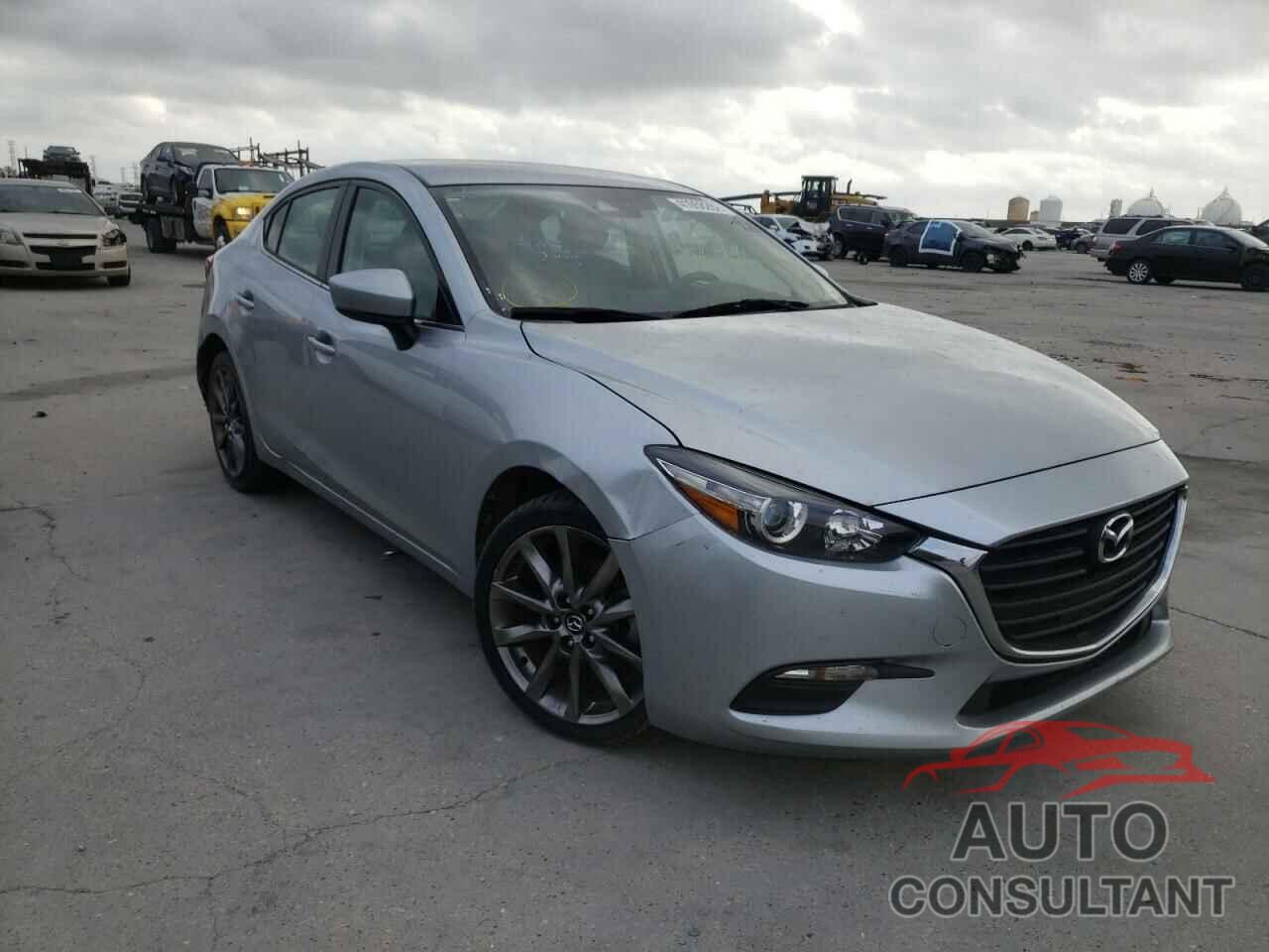 MAZDA 3 2018 - 3MZBN1V3XJM179100