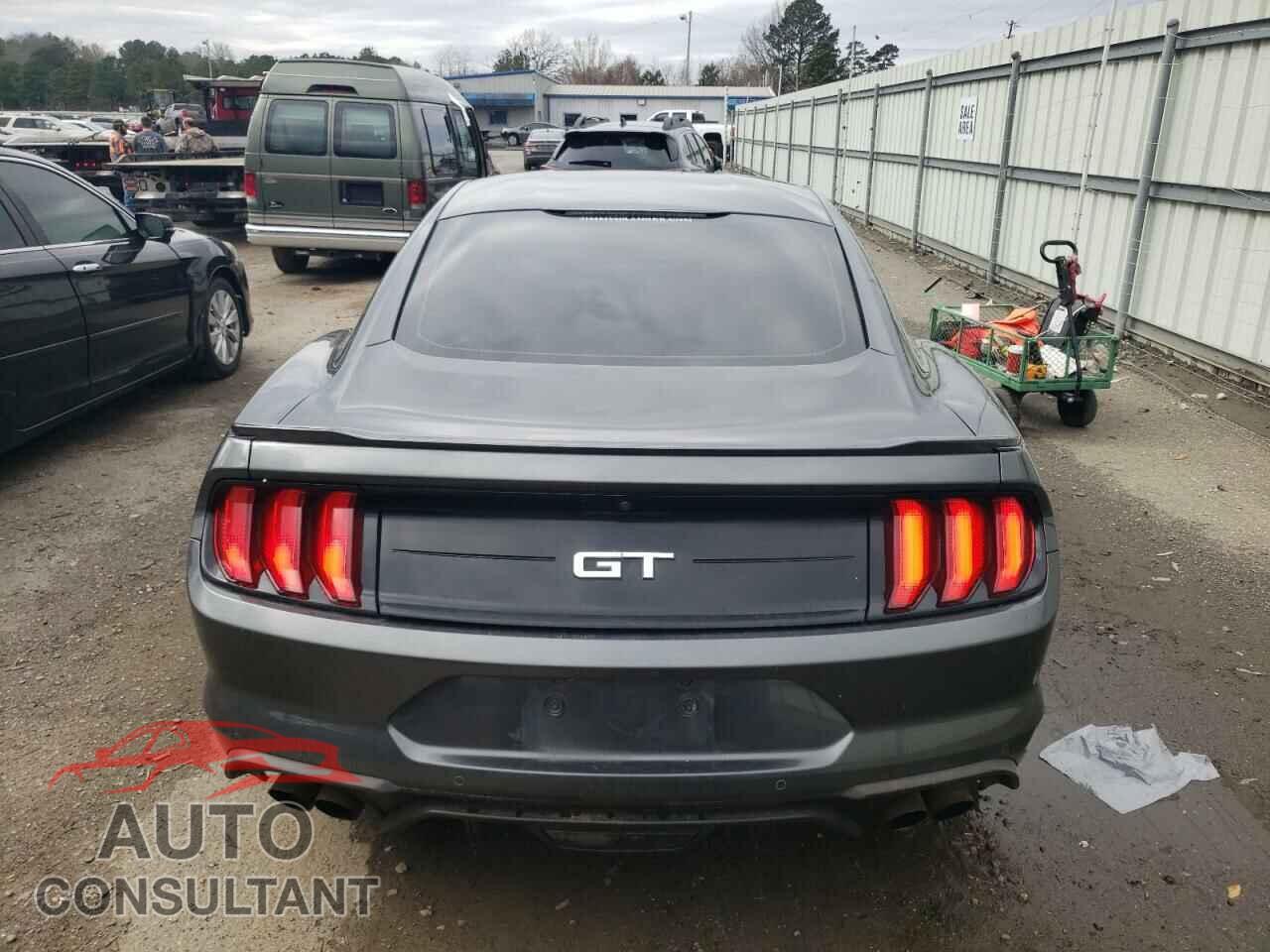 FORD MUSTANG 2018 - 1FA6P8CF3J5102004