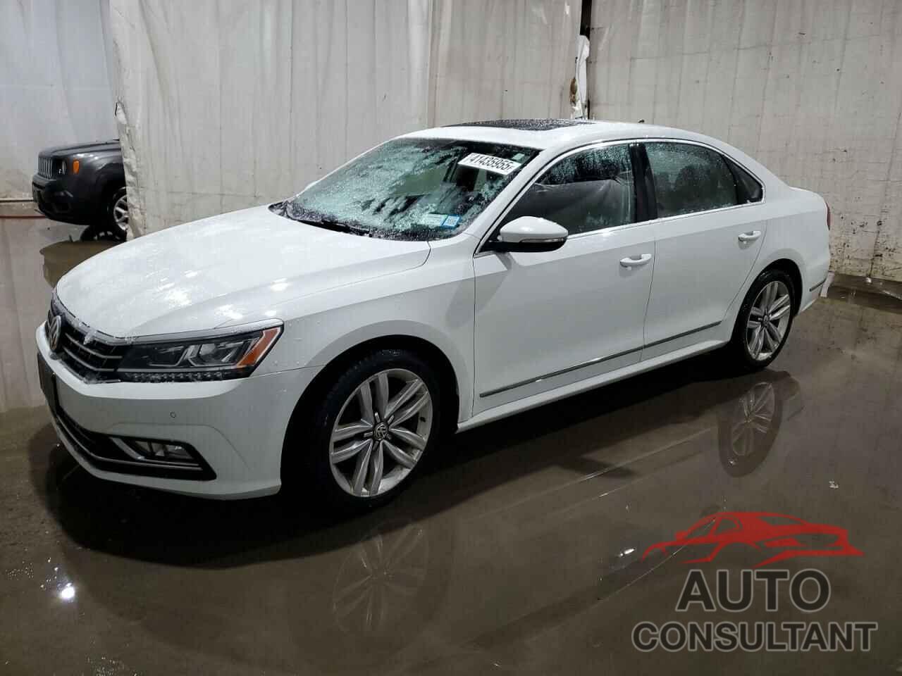 VOLKSWAGEN PASSAT 2017 - 1VWGT7A35HC002163