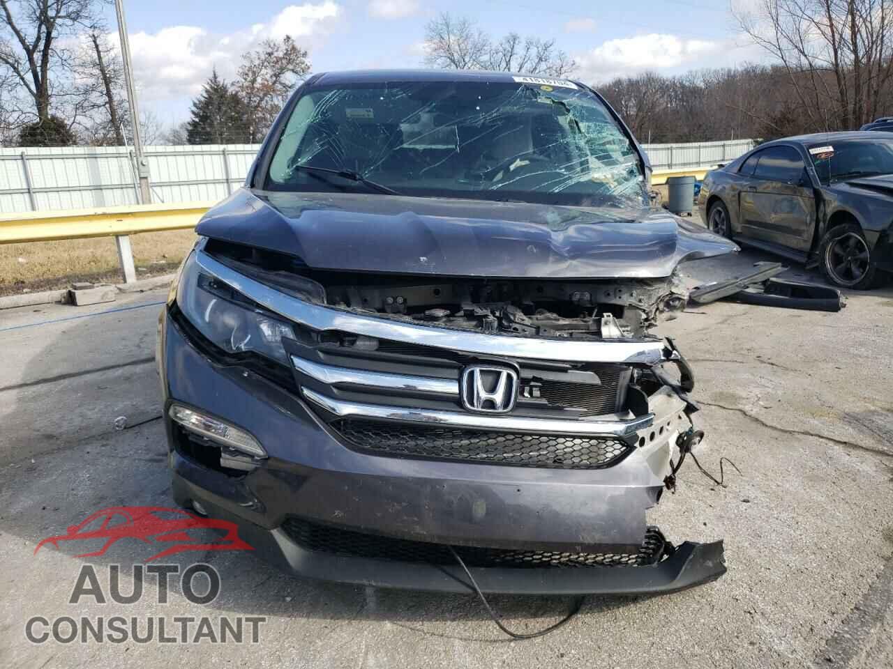 HONDA PILOT 2018 - 5FNYF5H39JB015905