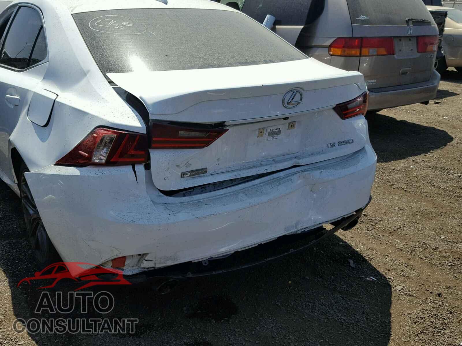 LEXUS IS 250 2015 - JTHBF1D20F5050898