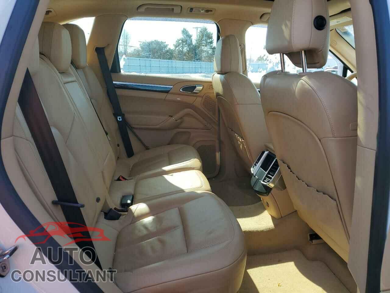 PORSCHE CAYENNE 2013 - WP1AB2A2XDLA84101
