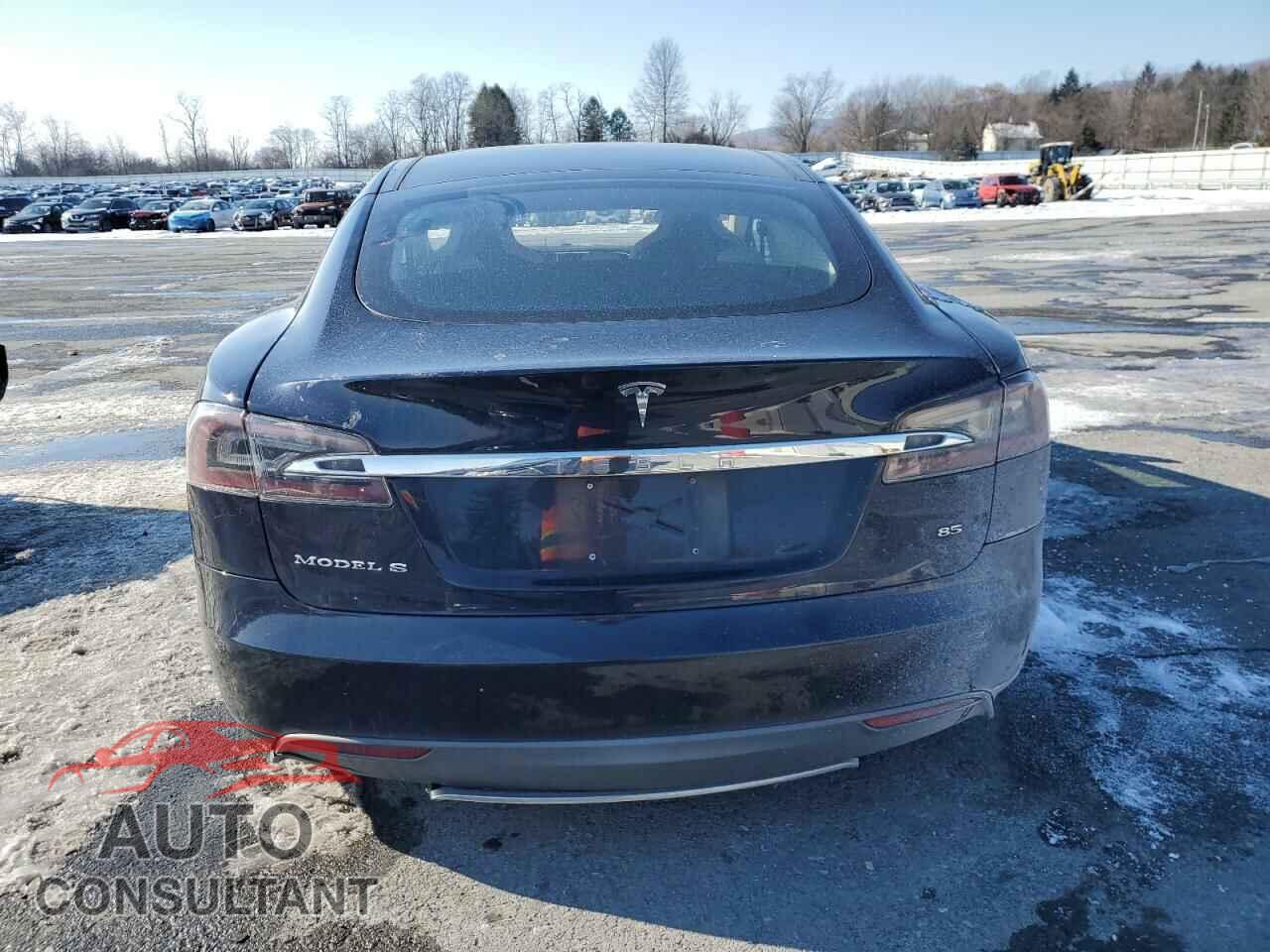 TESLA MODEL S 2013 - 5YJSA1CN5DFP10005