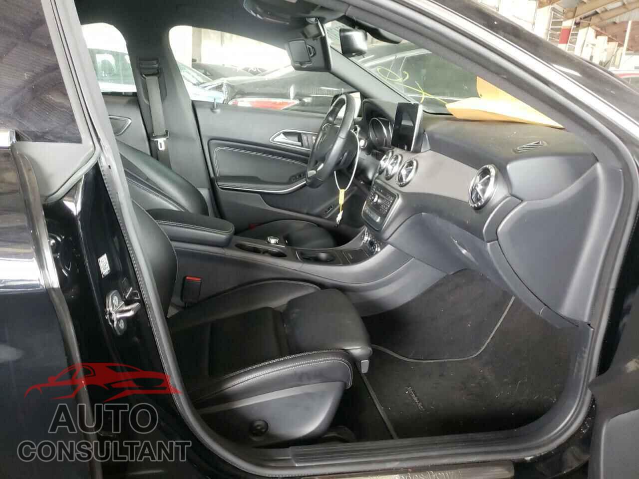 MERCEDES-BENZ C CLASS 2019 - WDDSJ4EB8KN729981