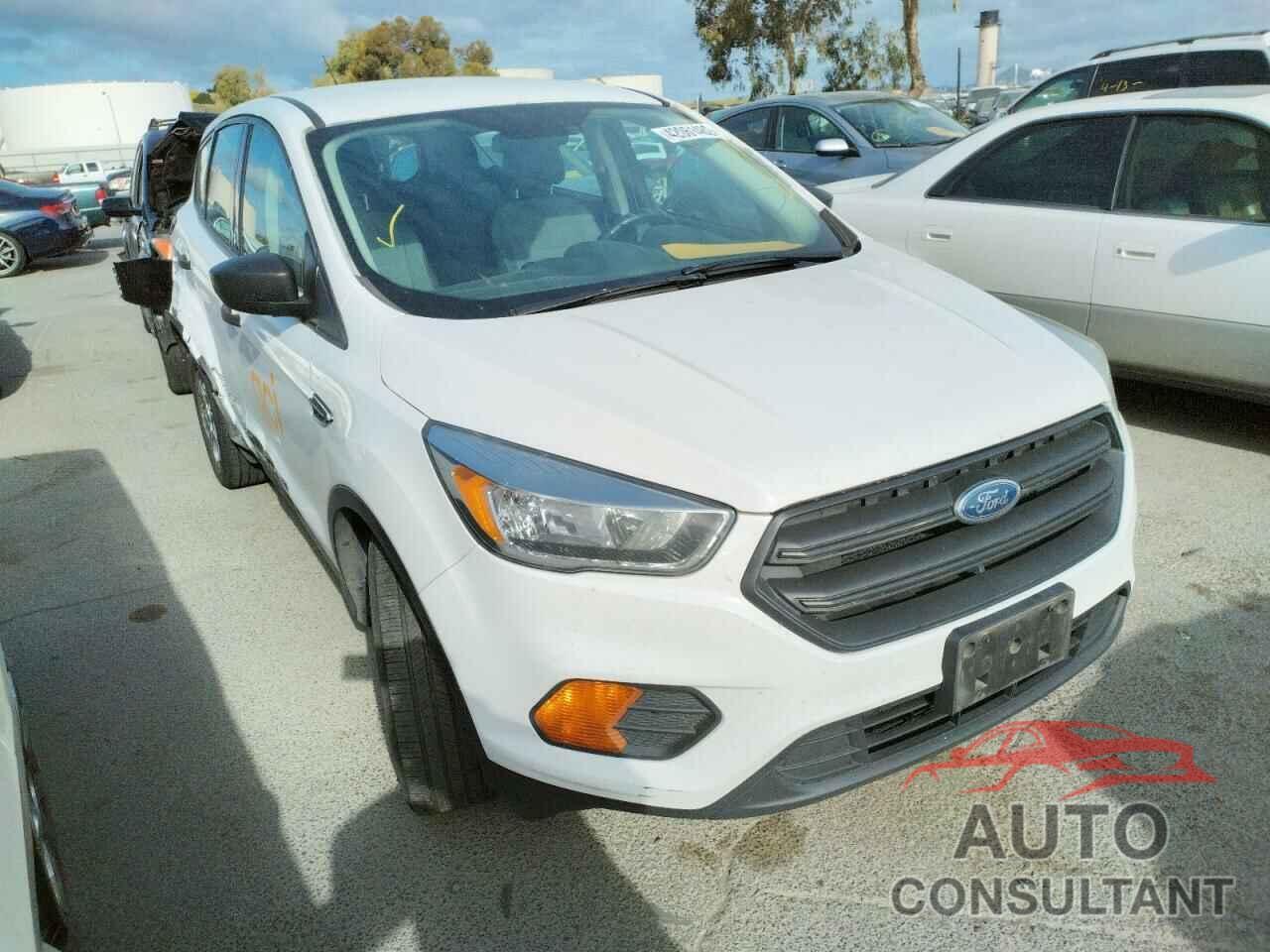 FORD ESCAPE 2017 - 1FMCU0F76HUC88340