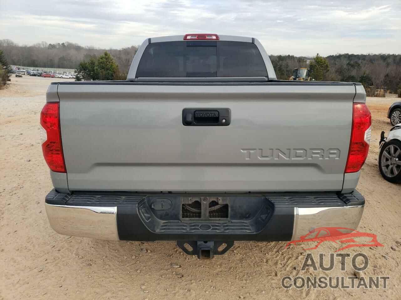 TOYOTA TUNDRA 2019 - 5TFUW5F13KX835968