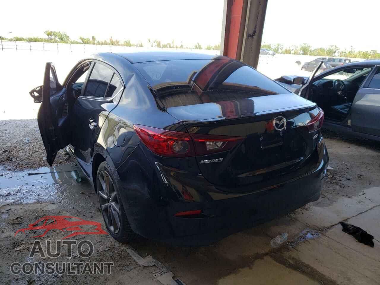 MAZDA 3 2018 - 3MZBN1V36JM255363