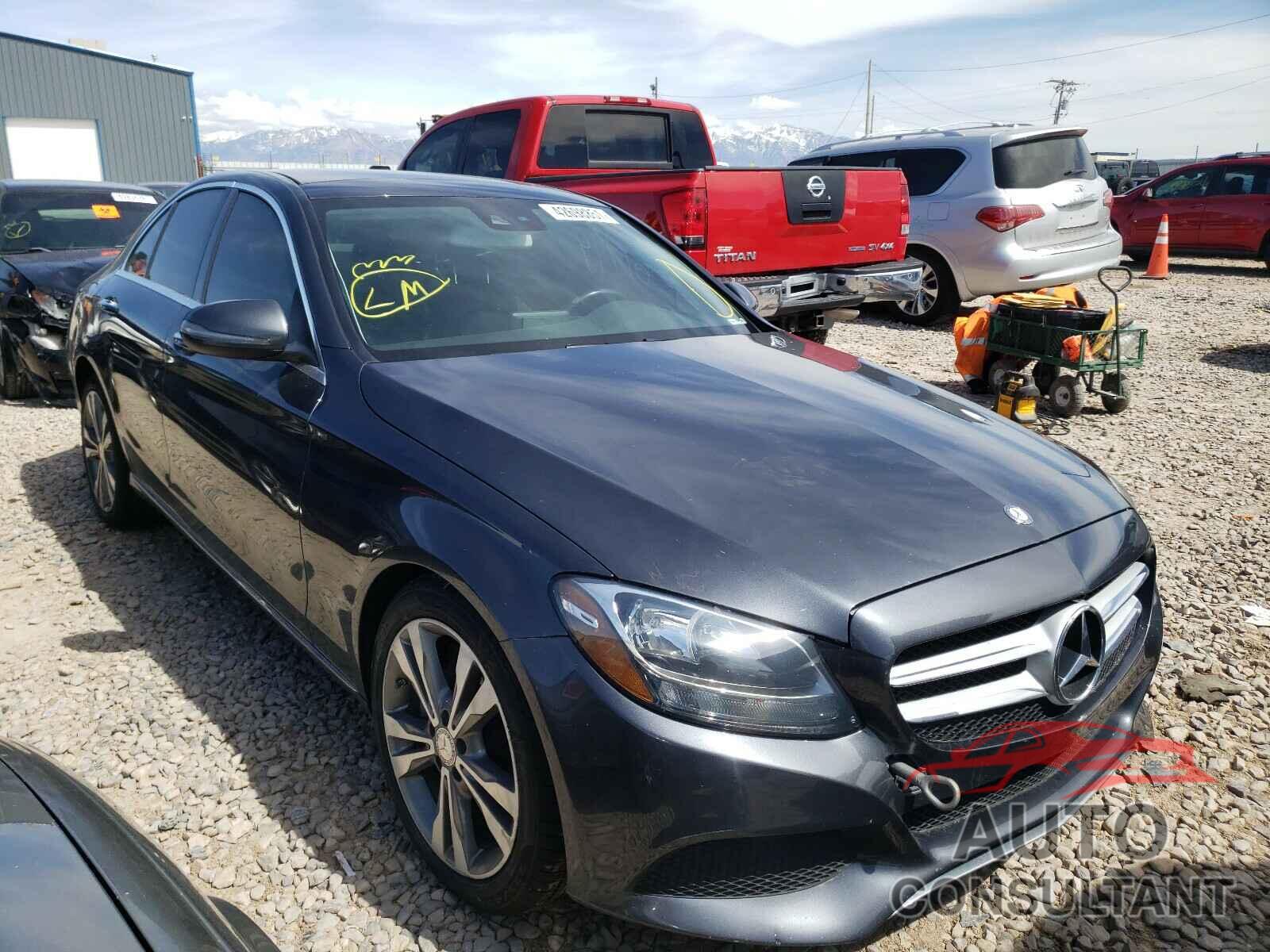 MERCEDES-BENZ C CLASS 2016 - 55SWF4KB6GU114576