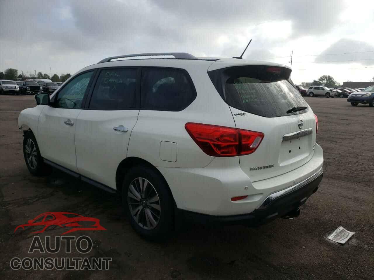 NISSAN PATHFINDER 2017 - 5N1DR2MM9HC619489