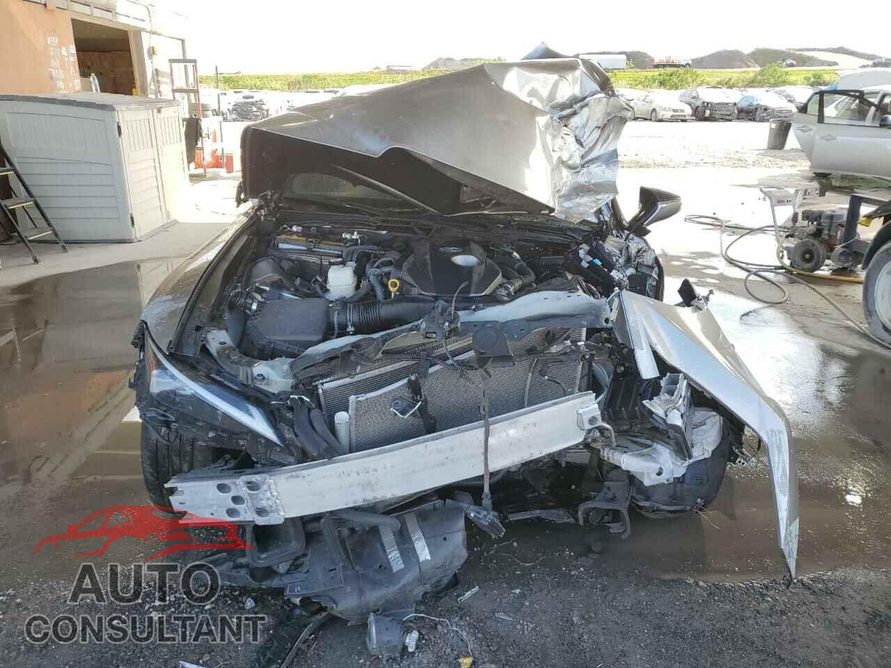 LEXUS IS 2021 - JTHAA1D29M5116517