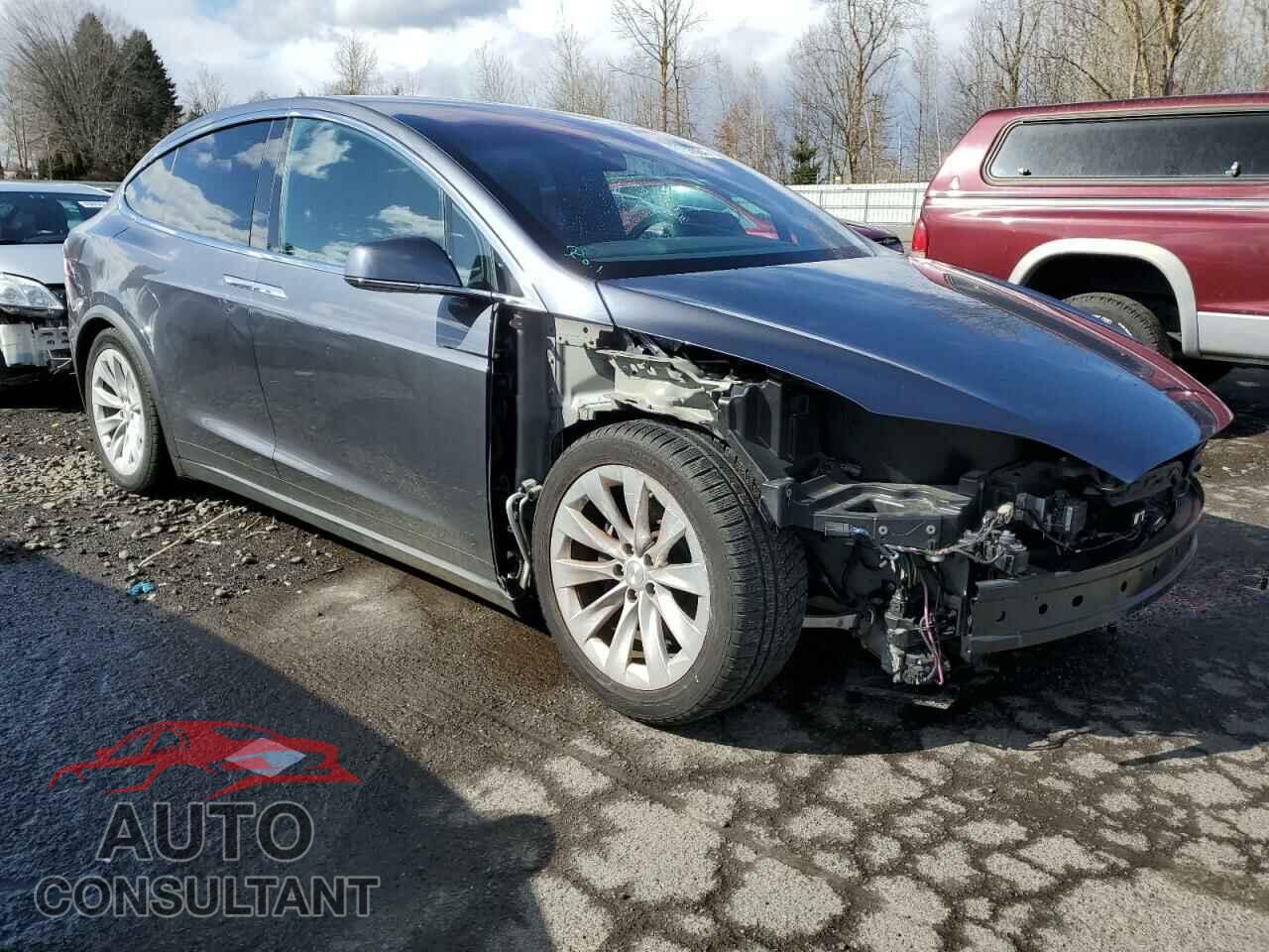 TESLA MODEL X 2017 - 5YJXCBE24HF048089