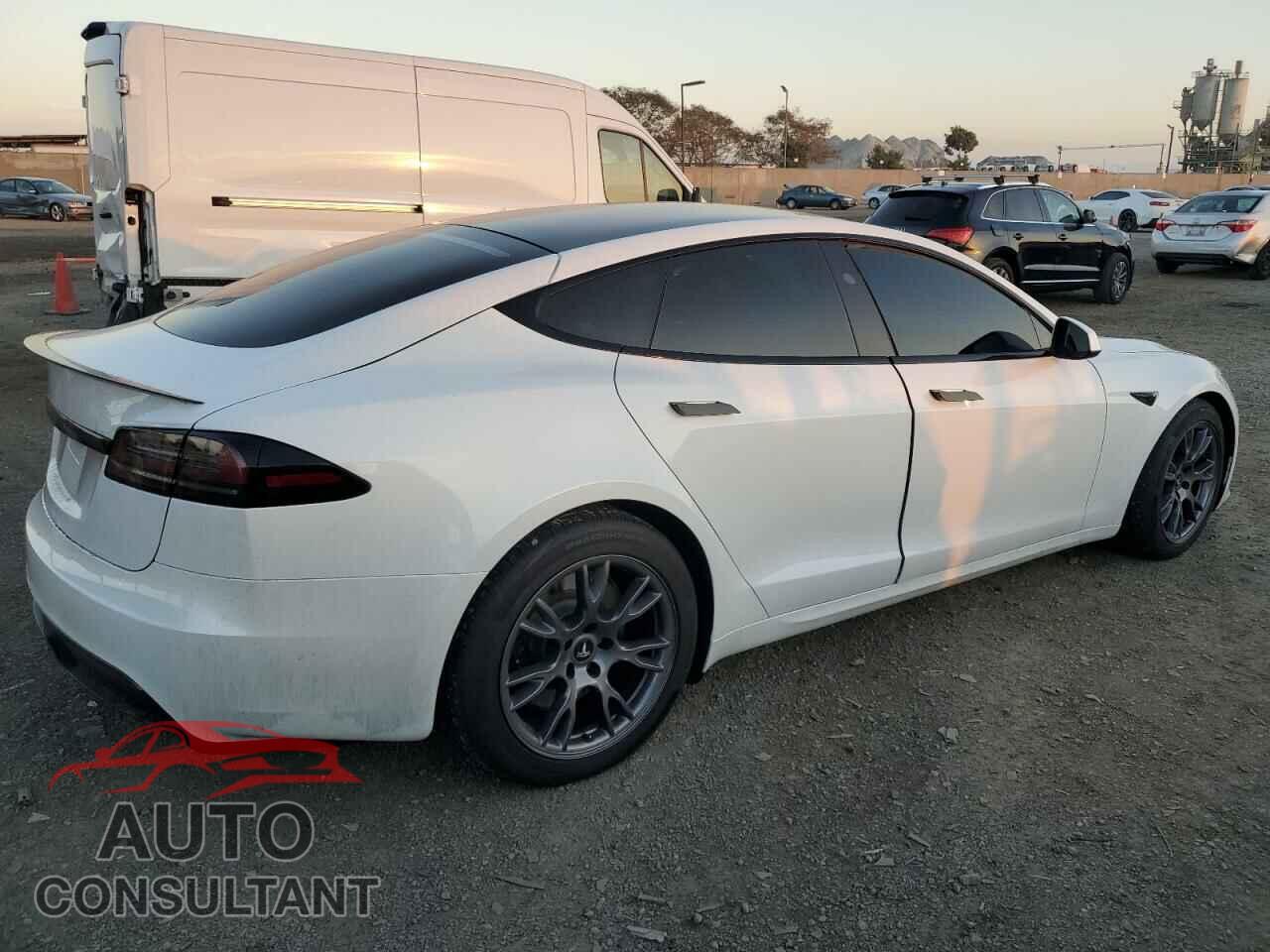 TESLA MODEL S 2023 - 5YJSA1E59PF518006